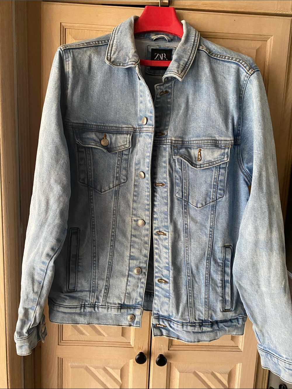 ZARA Light Blue Denim Jacket - Washed Blue size Medium